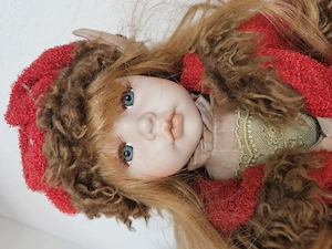 Porzellan Puppe Bild 2