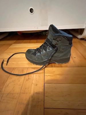 Lower Bergschuhe (Wanderschuhe)  Bild 4