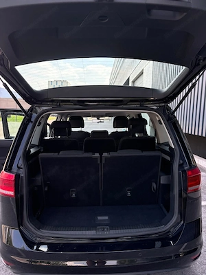 VW Touran Comfortline 1.6 TDI   7-Sitzer, NAVI, LED, Standheizung, AHK Bild 6