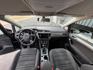 VW Touran Comfortline 1.6 TDI   7-Sitzer, NAVI, LED, Standheizung, AHK Bild 5