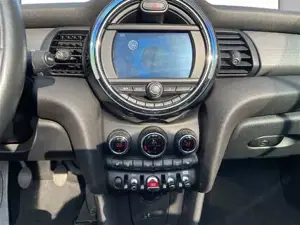MINI Cooper Cabrio // Komfortzugang // Sitzheizung // Navi Bild 8