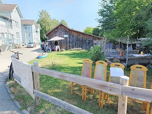 Haus Flohmarkt  Bild 3
