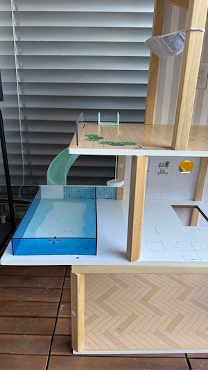 Richtig tolles Puppenhaus - guter Zustand Bild 2