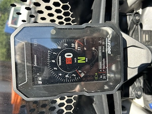 Ducati desert x sehr guter Zustand  Bild 4