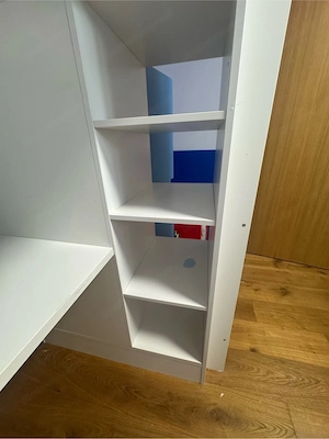 Hochbett mit Schreibtisch und Kleiderschrank Bild 5