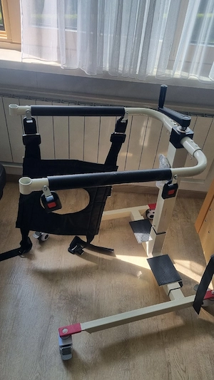 Patientenlifter Rollstuhl Bild 3