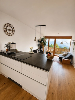 2-ZI-Wohnung mit traumhaftem Weitblick in Dafins  Bild 2