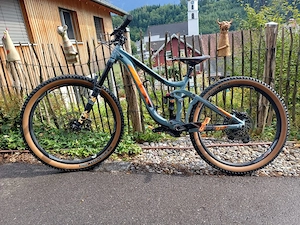 GIANT Fully Mountainbike Bild 2