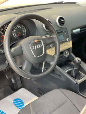 Audi A3 1.9 TDI Attraction Bild 6