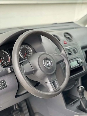 Volkswagen Caddy Maxi Frischedienst 1,6 TDI DPF Bild 6