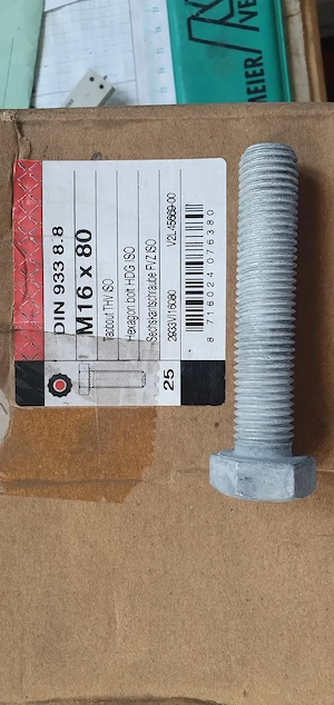 Sechskantschraube M16x80