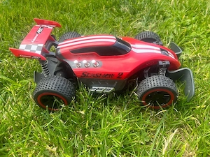 Ferngesteuertes Carrera RC Buggy Auto - Akku & Fernbedienung Bild 4