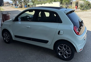 Renault Twingo mit Schiebedach Bj 2 Km Bild 3
