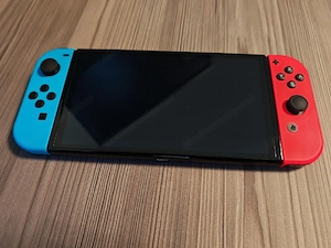 Nintendo Switch OLED-Modell Neon-Rot Neon-Blau 64GB + 9 Spiele Bild 2