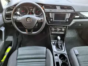 VW Touran Bild 16