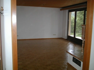 3 Zimmer Erdgeschoß Wohnung, Überdachte Terrasse, Garten Feldkirch Nofels nähe Grenze Bild 4