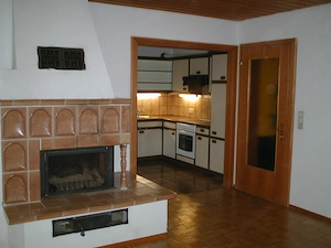 3 Zimmer Erdgeschoß Wohnung, Überdachte Terrasse, Garten Feldkirch Nofels nähe Grenze Bild 3