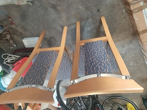 4 Stühle zum verschenken, abgenutzt Bild 2