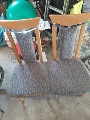 4 Stühle zum verschenken, abgenutzt Bild 3