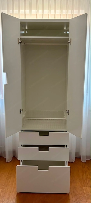 Kleiderschrank  Bild 2