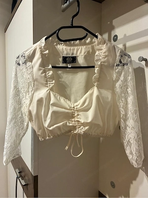 Dirndlbluse