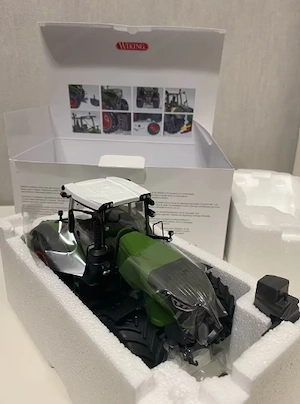Wiking Fendt 1050 Vario, NEU & OVP, 1:32 Modellbau Bild 4