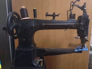 antike Schusternähmaschine Bild 7