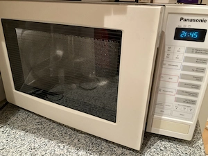 Panasonic Mikrowelle Grillkombination mit Kochbuch Bild 3