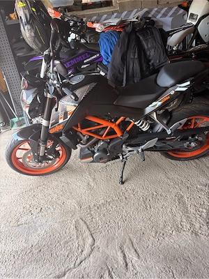 Ktm Duke 390 Bild 4