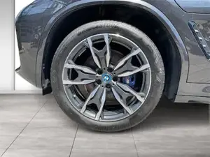 BMW X3 xDrive30e M Sport // Head-Up // elektr. Anhängerkupplung Bild 6