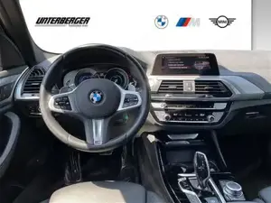 BMW X3 xDrive30e M Sport // Head-Up // elektr. Anhängerkupplung Bild 7