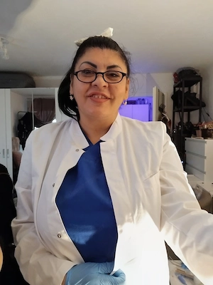 Servus  ,Zarte frau Warte af dich ,nette sexologin