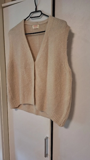 Strickjacke ohne Ärmel  Bild 4