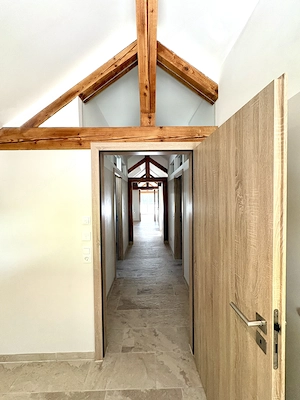  Schöne 3-Zimmer-Dachgeschosswohnung mit Balkon & PKW-Stellplatz   ab sofort verfügbar Bild 5