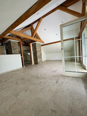  Schöne 3-Zimmer-Dachgeschosswohnung mit Balkon & PKW-Stellplatz   ab sofort verfügbar Bild 6