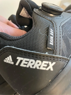 Adidas Terrex Kinderschuhe Bild 2
