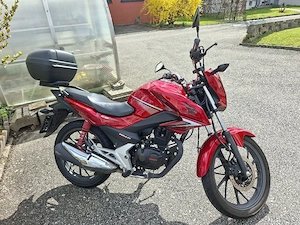 125er Honda Motorrad Bild 5