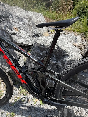 Trek Slash 7 Deore  XT 2022 - Größe M, 29" - Black Olive Bild 3