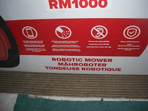 Fabrikneuer Rasenroboter -  Abwaschbar Bild 2