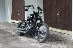 Harley-Davidson Dyna Wide Glide Chopper   Cruiser Bild 7