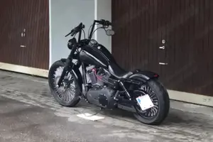 Harley-Davidson Dyna Wide Glide Chopper   Cruiser Bild 5