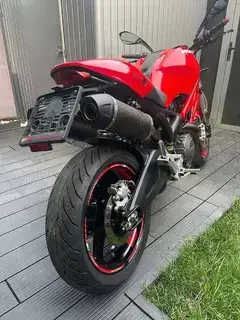 Ducati Monster 696 Bild 8