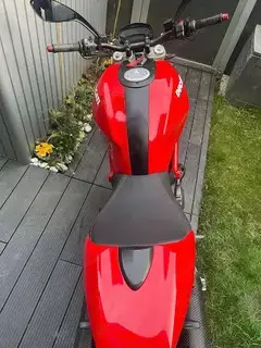 Ducati Monster 696 Bild 7