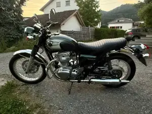Neuwertige Kawasaki W800 frisch vorgeführt Bild 3