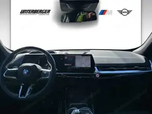BMW X1 xDrive20d M Sportpaket // Anhängerkupplung // Head-Up // Panorama Glasdach Bild 7
