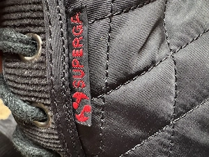 Sneakers der Marke Superga Bild 4