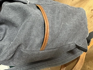 Rucksack mit Leder Bild 3