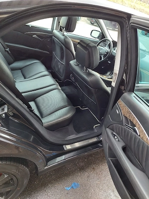 Mercedes E320 CDI V6 Avantgarde  Bild 5