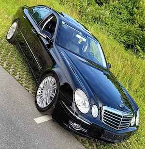 Mercedes E320 CDI V6 Avantgarde  Bild 8