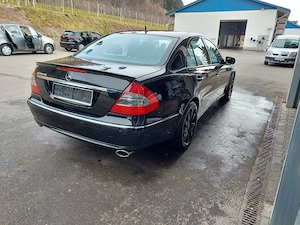 Mercedes E320 CDI V6 Avantgarde  Bild 4